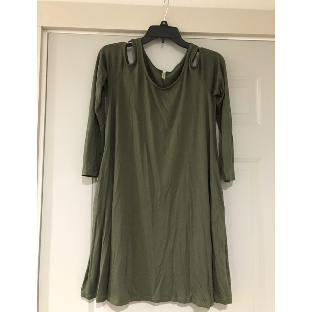 Discount Divas Boutique cold shoulder dress